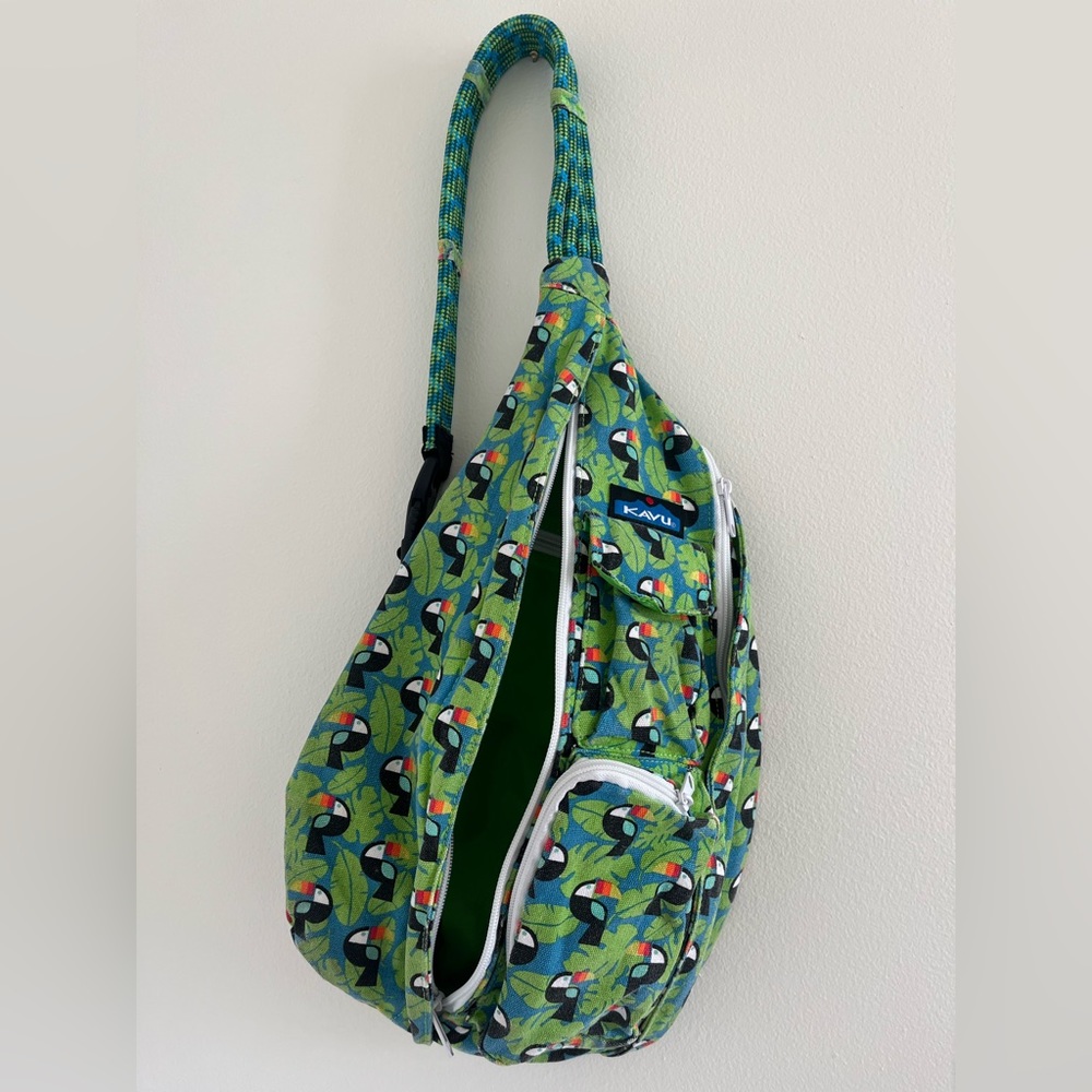 KAVU Sling bag